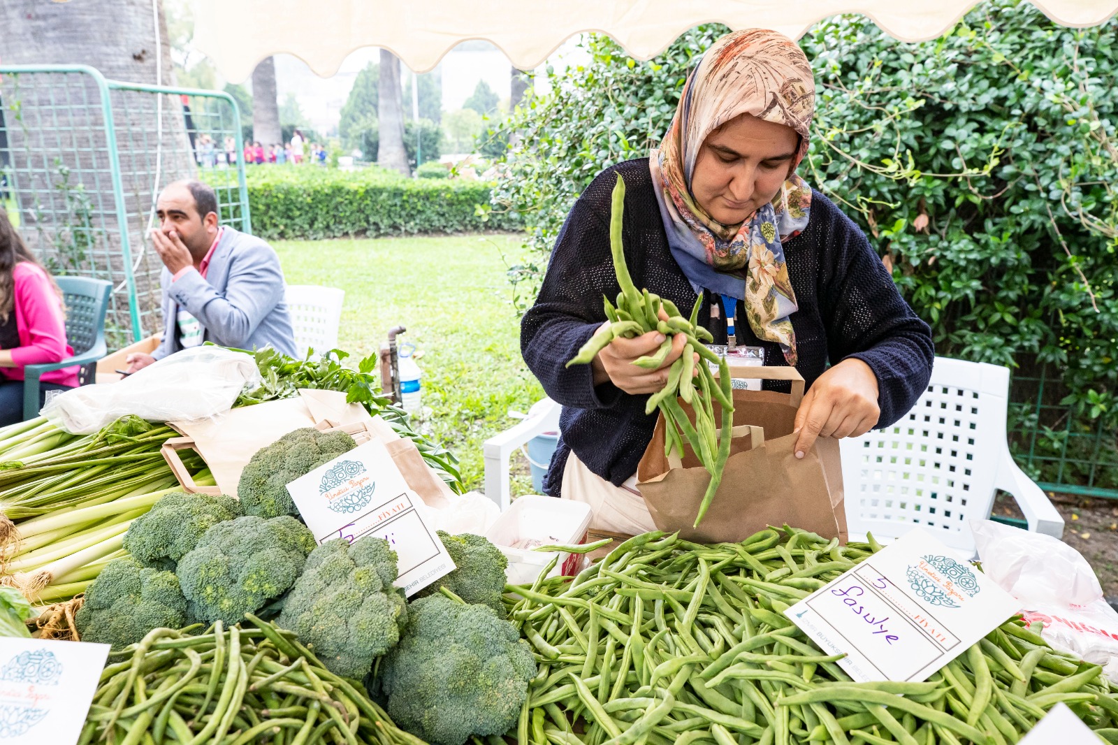 Kültürpark ve Kadifekale üretici pazarları yeniden açılıyor