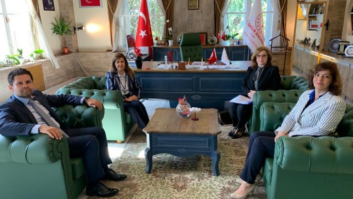 İzmir Demokrasi Üniversitesi ile Buca Seyfi Seyfi Demirsoy Devlet Hastanesi güç birliği için protokol imzaladı