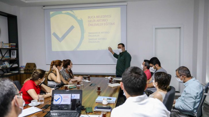Buca Belediyesi kurum içi eğitimde Ozan Bingöl’ü konuk etti