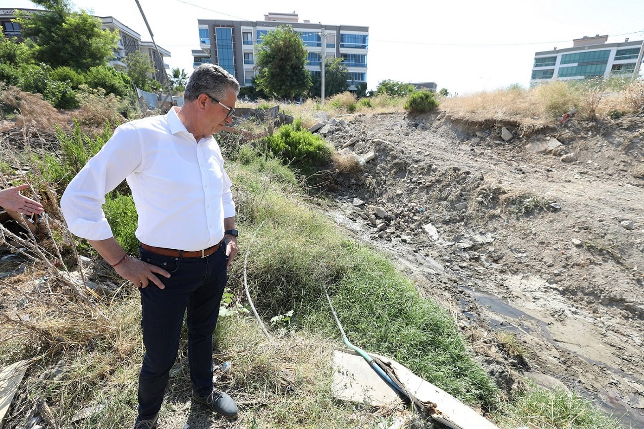 Gaziemir’de “Dere”ye akan kanalizasyon sorunu çözülüyor!