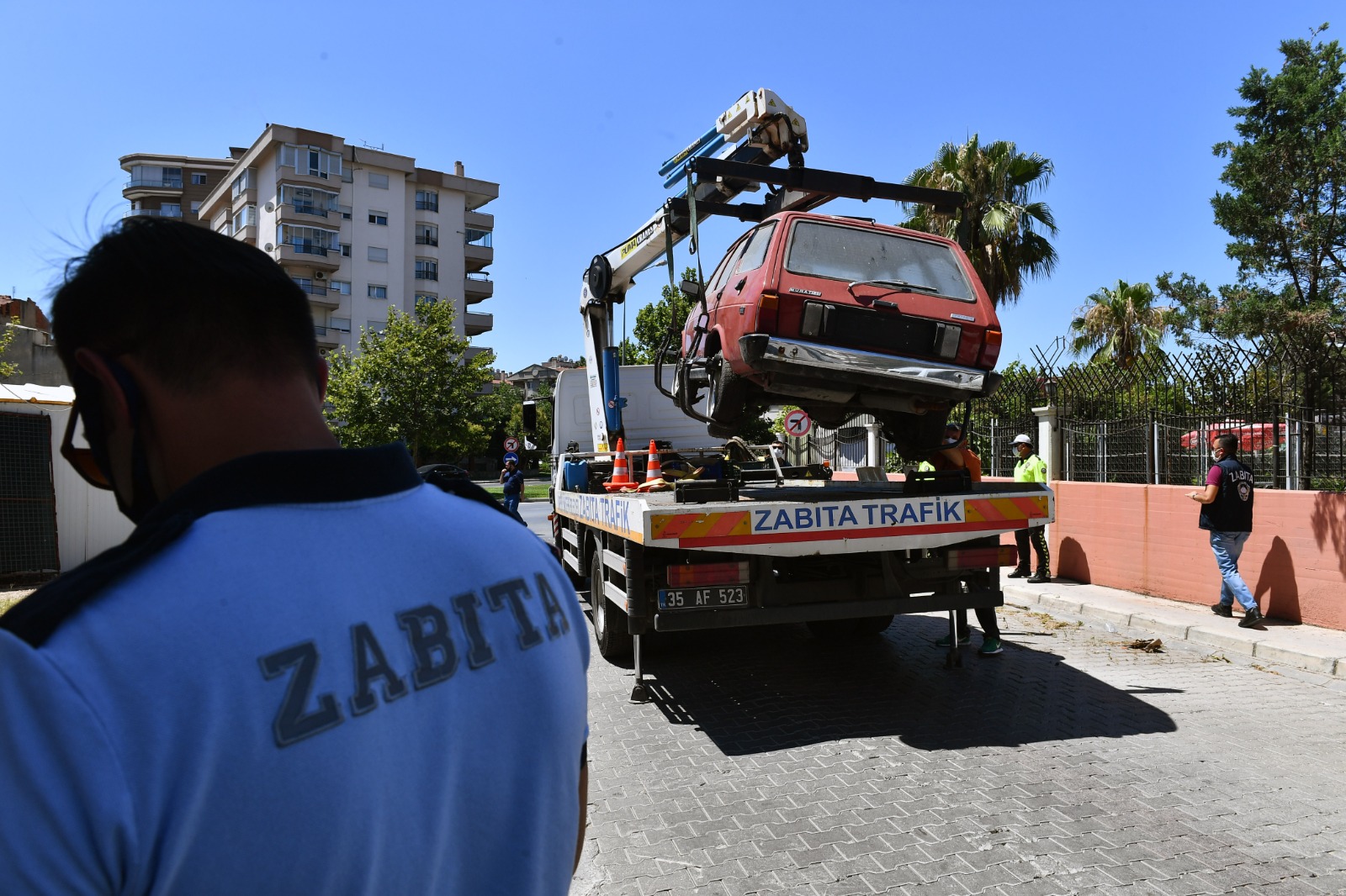 İzmir’de 6 ayda 184 hurda araç çekildi