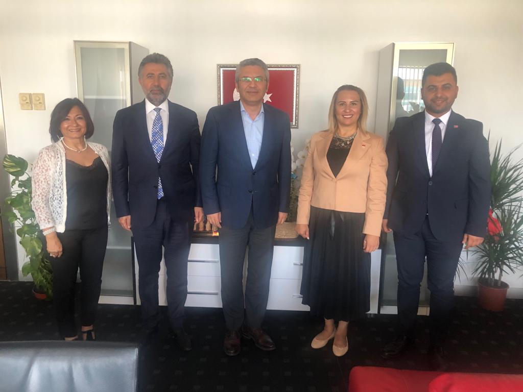 Başkan Sandal, CHP Genel Başkanı Kılıçdaroğlu'nu ziyaret etti