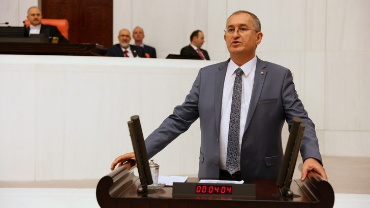 CHP’li Sertel: “FATİH” 10 yılda okulları fethedemedi!