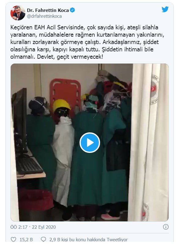 sağlık bakanı Sağlık Bakanı Fahrettin Koca, Ankara'nın Keçiören ilçesinde, silahlı kavgada yaralanan ve tedavi gördüğü hastanede hayatını kaybeden kişinin yakınlarının sağlık görevlilerine saldırarak ameliyathaneye girmeye çalıştığı olayile ilgili olarak , "Şiddetin ihtimali bile olmamalı. Devlet, geçit vermeyecek." ifadelerini kullandı.
