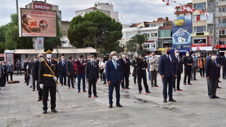 Bornova’da 29 Ekim coşkusu başladı