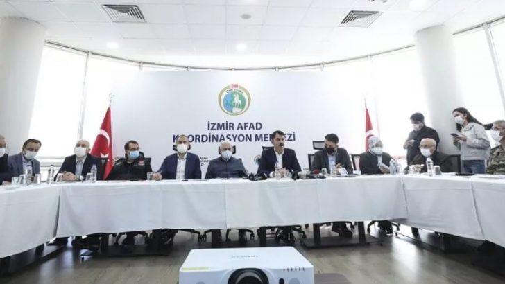 Bakan Kurum: Şu ana kadar 100 vatandaşımızı sağ olarak kurtardık