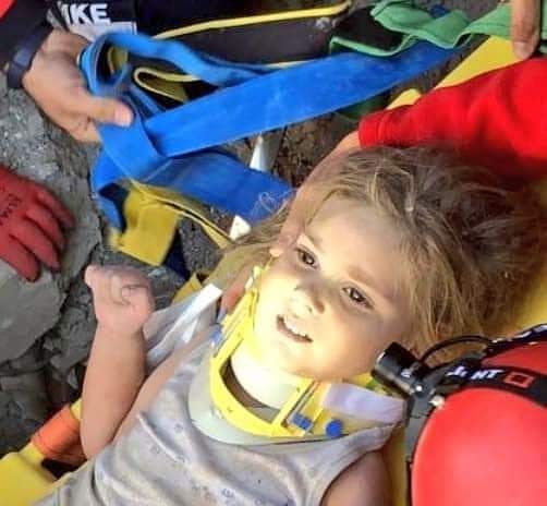 Rıza Bey Apartmanı’nda 91. saatte mucize! 4 yaşındaki Ayda Gezgin enkazdan sağ olarak çıkarıldı