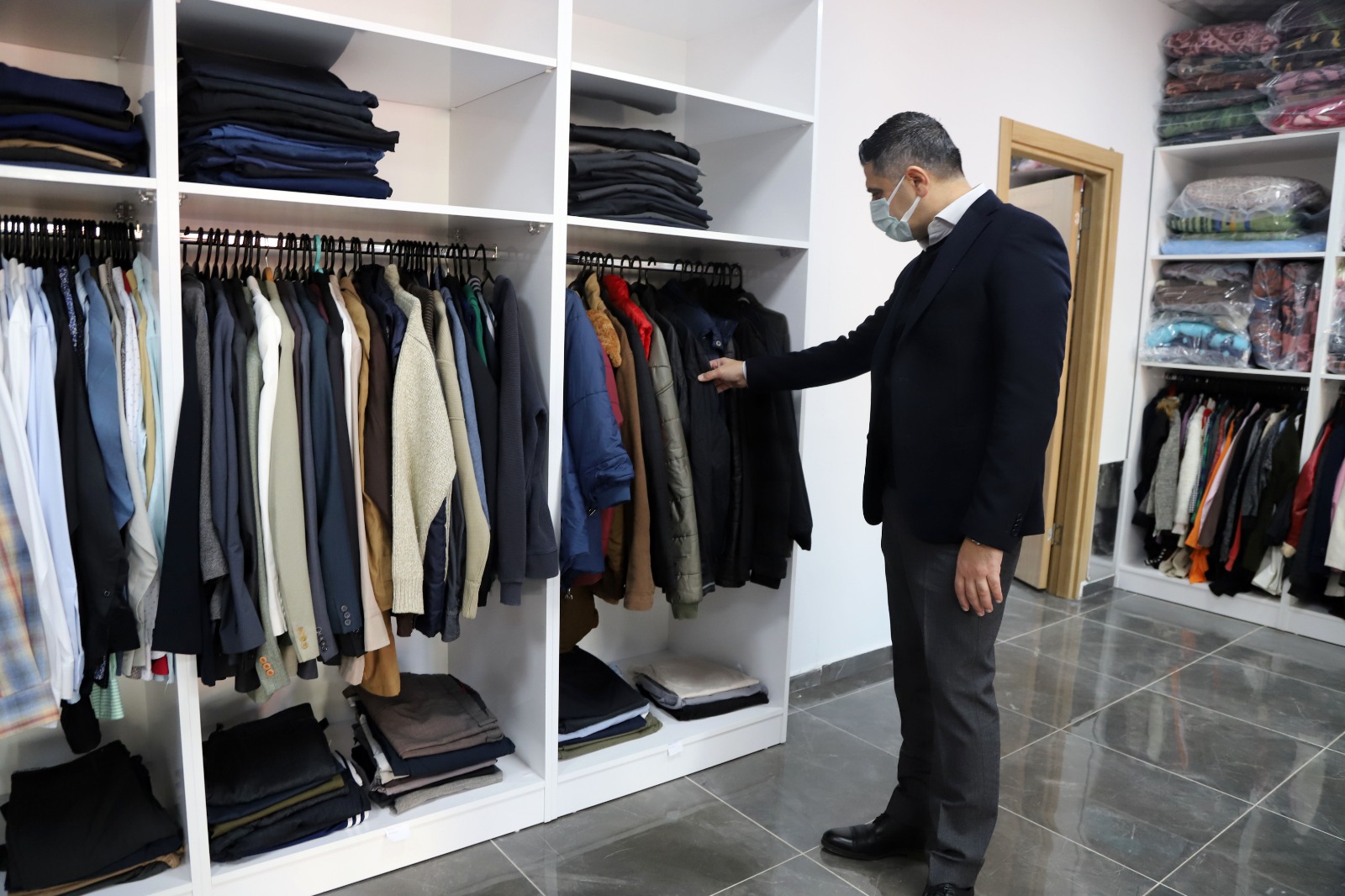 Menderes’te Giyim Bankası Açıldı