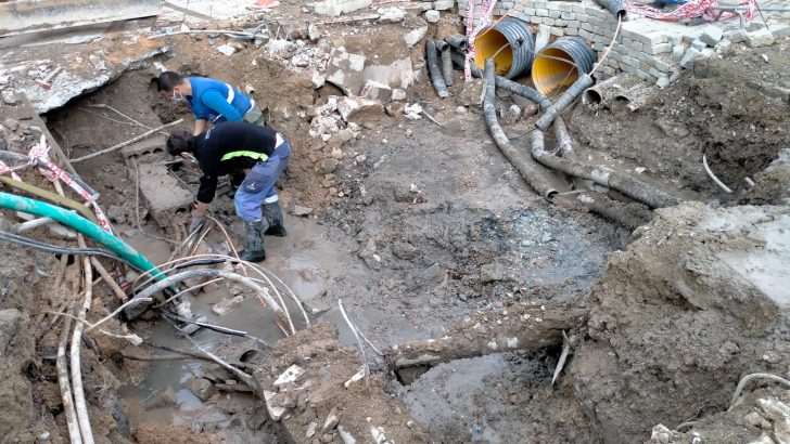 Çeşme çarşısının sel baskını sorununa köklü çözüm