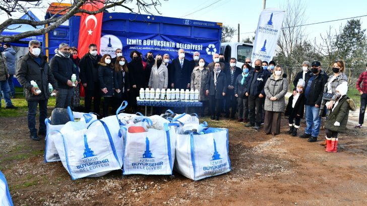 Zirai ambalaj atıklarını toplayan üreticiye gübre desteği
