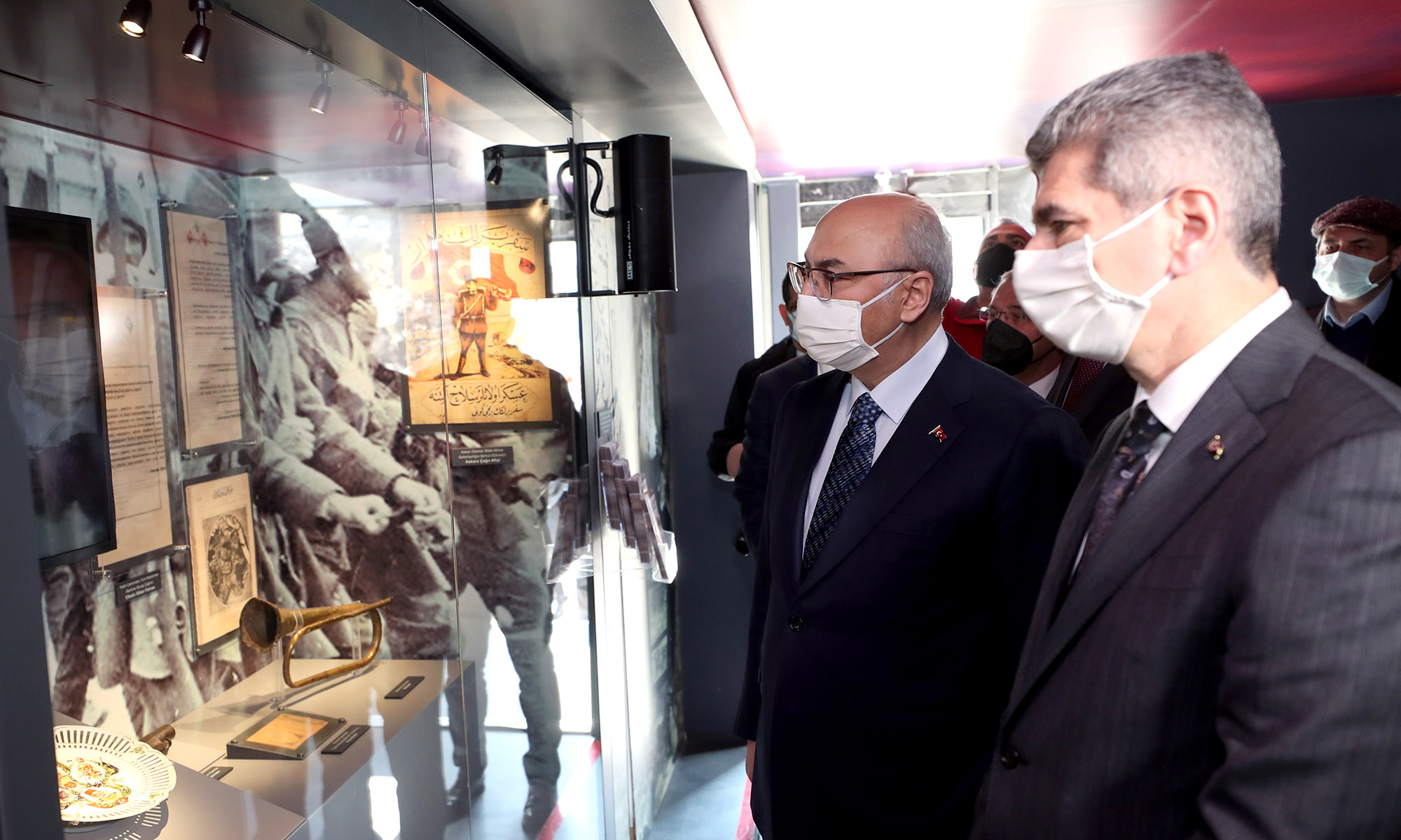 Çanakkale Savaşları Mobil Müzesi İzmir’de ziyarete açıldı