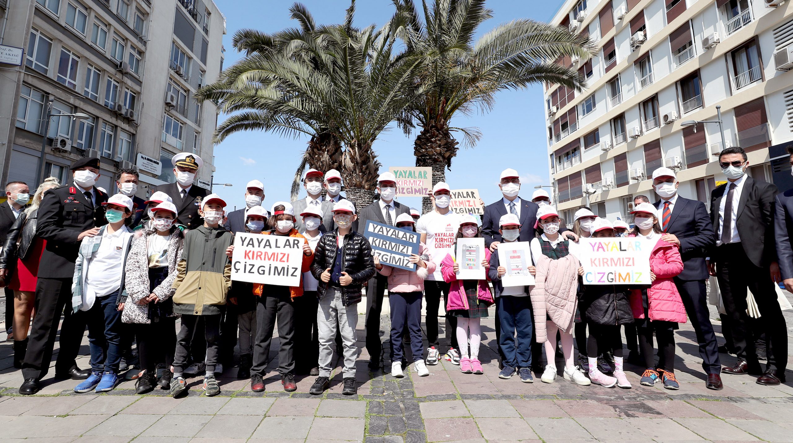 “Yayalar Kırmızı Çizgimiz”