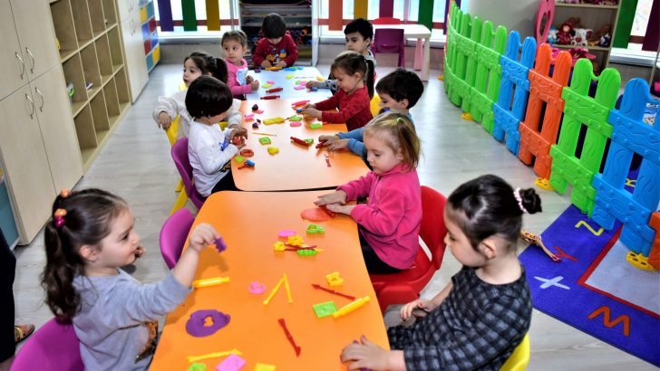 Hem Çocuklar, Hem Anneleri İçin
