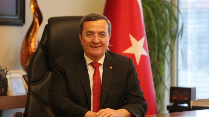 Kahvecilerin Çayı Şekeri Başkan Batur’dan
