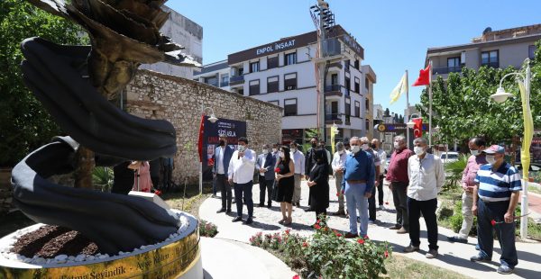 Başkan Kılıç’tan Anneler Günü’nde yaslı annelere vefa
