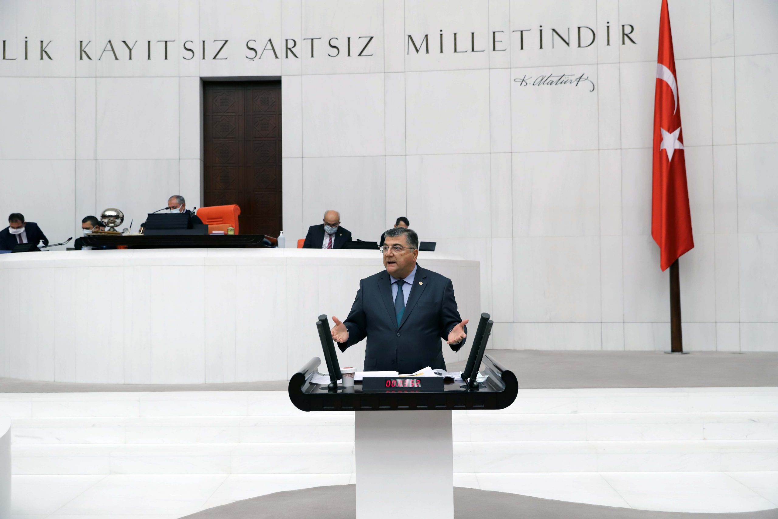 Milletvekili Sındır, “AKP Getirdiği Aflarla Yasadışılığı Özendiriyor!”