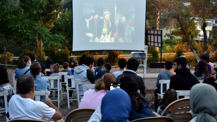 Bornova’da nostaljik akşamlar başladı