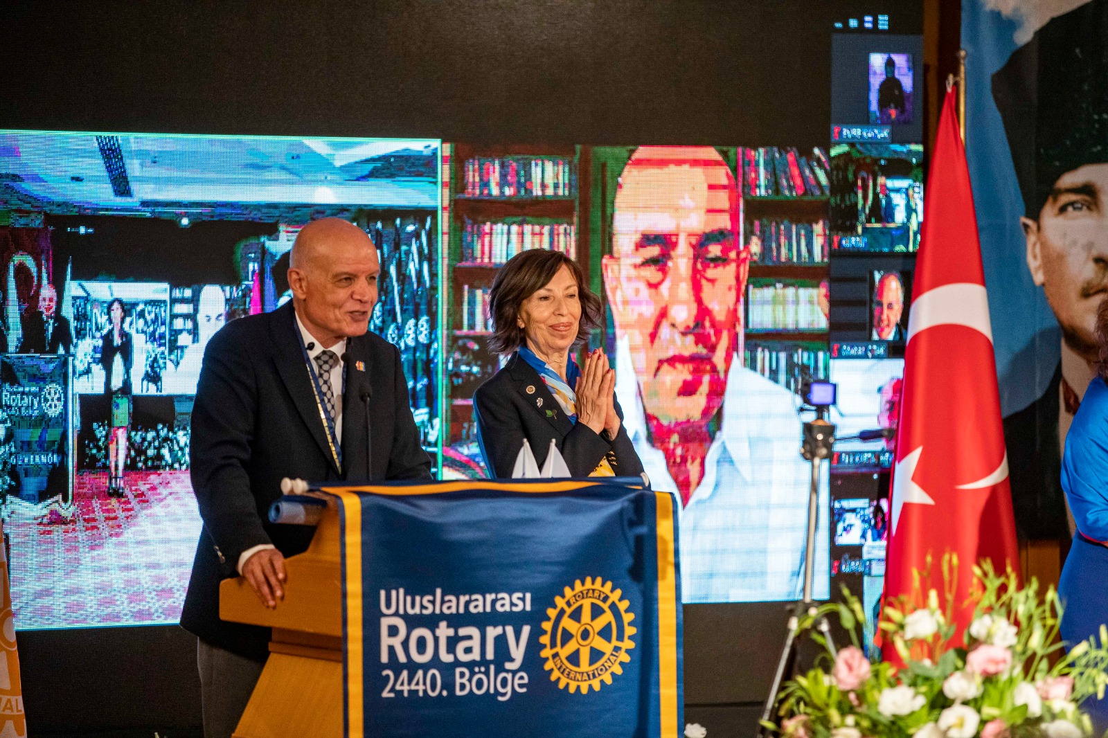 Başkan Soyer’e Rotary Meslek Hizmet Ödülü