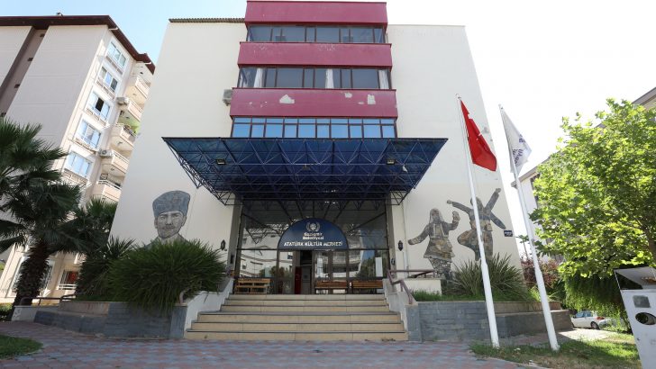 Gaziemir’in kültür mabedi yeniden doğuyor