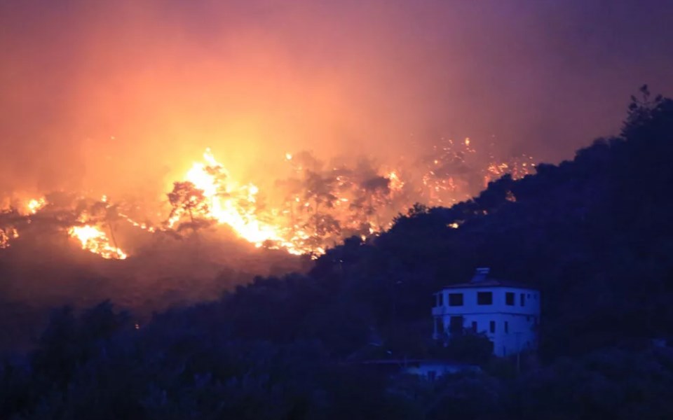 Marmaris Marmaris, Köyceğiz, Milas, Bodrum, Manavgat'ta devam eden yangınlar ile ilgili son durum şu şekilde:
