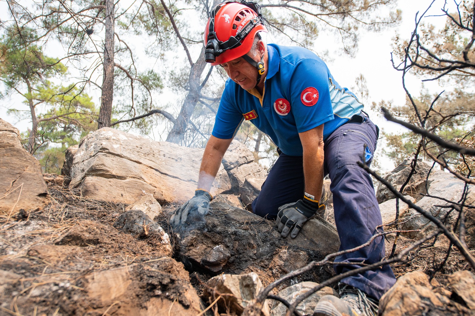 İzmir İtfaiyesi'nden Kissebükü’ndeki  yangına ilk müdahale eden ekip: “Yangını kesmeseydik Bodrum’a kadar giderdi”