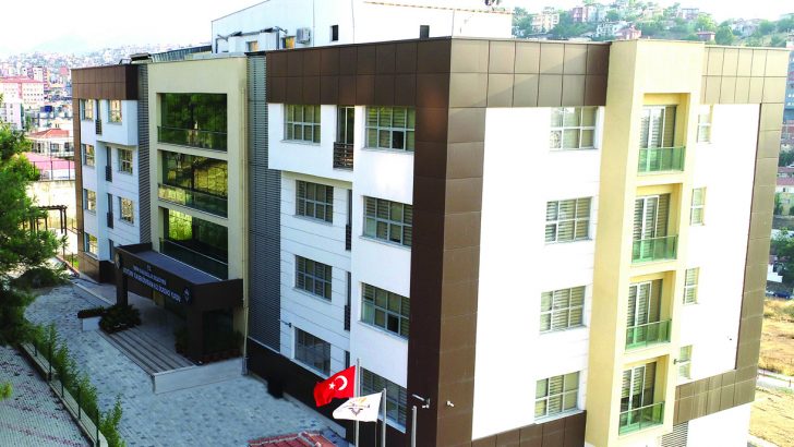 Karabağlar’da ihtiyaç sahibi öğrenciler unutulmadı.
