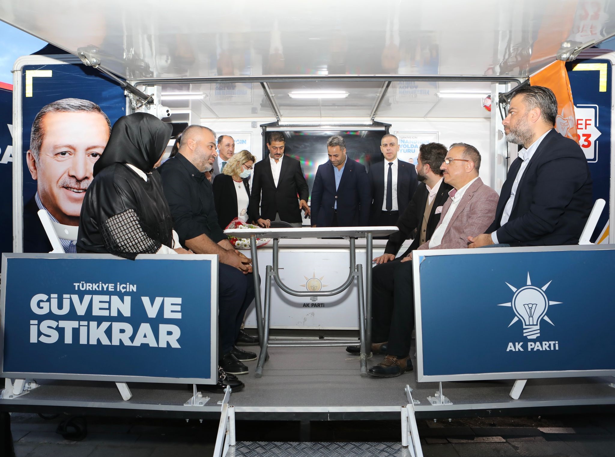 AK Parti İzmir İl Başkanı Kerem Ali Sürekli;  “Yatırım ve hizmet rüzgârı bizimle esiyor!”