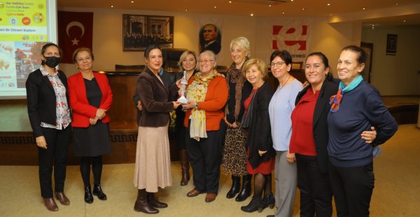 Efes selçuk’ta yerel yönetimler ve kadın çalıştayı