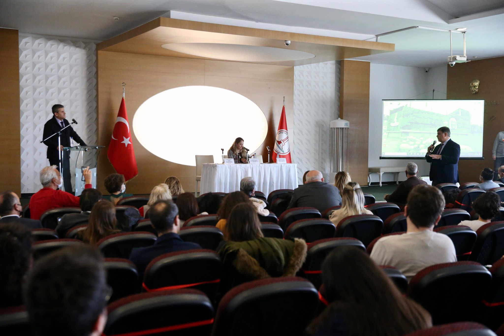 Karşıyaka’da çevre konulu çalıştay düzenlendi