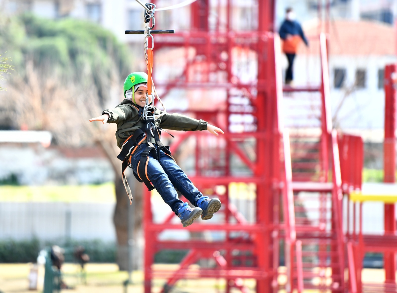 İşitme engelli ailelerin çocukları Macera Park'taydı