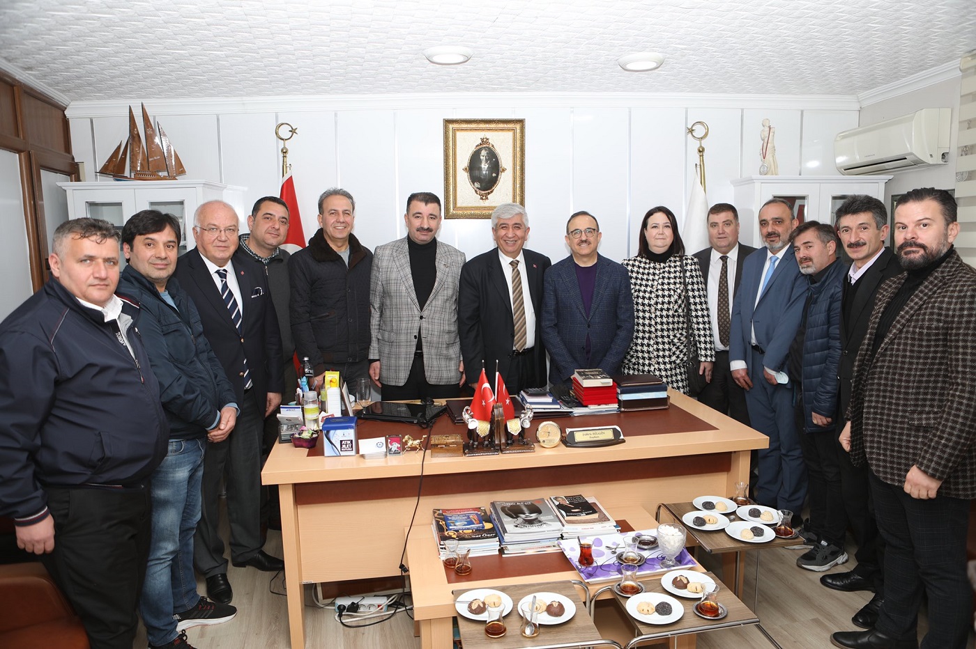 AK Parti İzmir İl Başkanı Kerem Ali Sürekli;  ‘’Beklenti ve görüşleri bizim için kıymetli’’