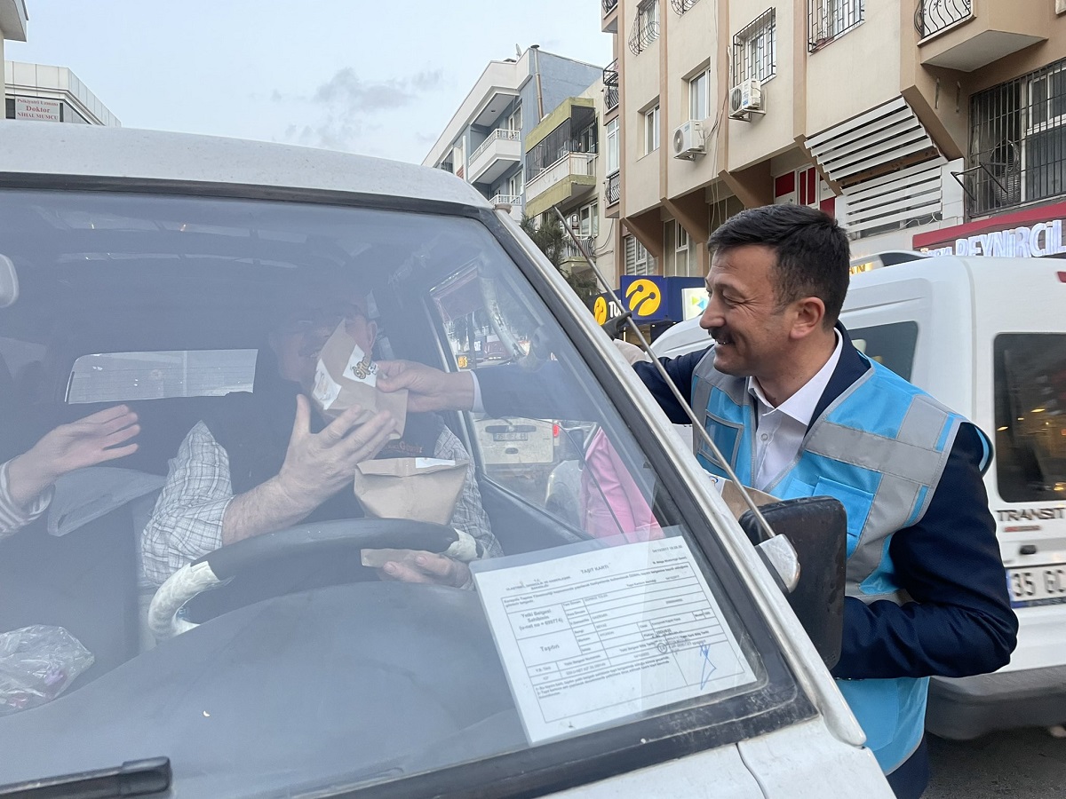 AK Parti İzmir İl Başkanı Kerem Ali Sürekli;  “Paylaşmanın bereketi başka…”
