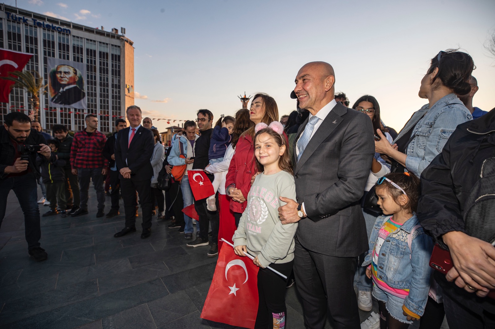 Başkan Soyer: Sizler Türkiye’nin umut çiçeklerisiniz