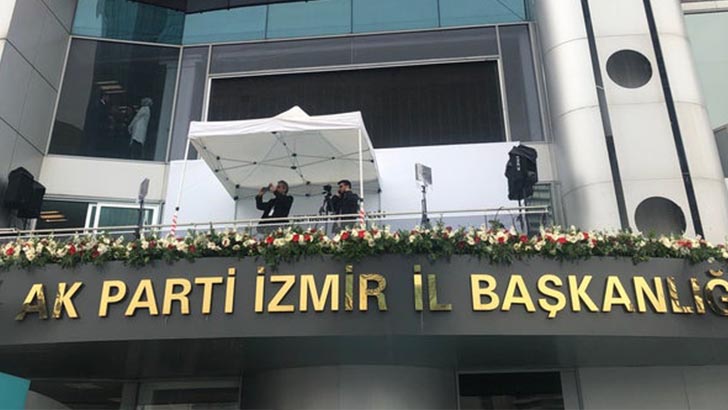 AK Parti İzmir İl Başkanlığında önemli toplantı!