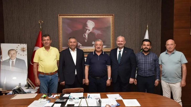 AK Partili Nasır, Menemen’den CHP’ye yüklendi