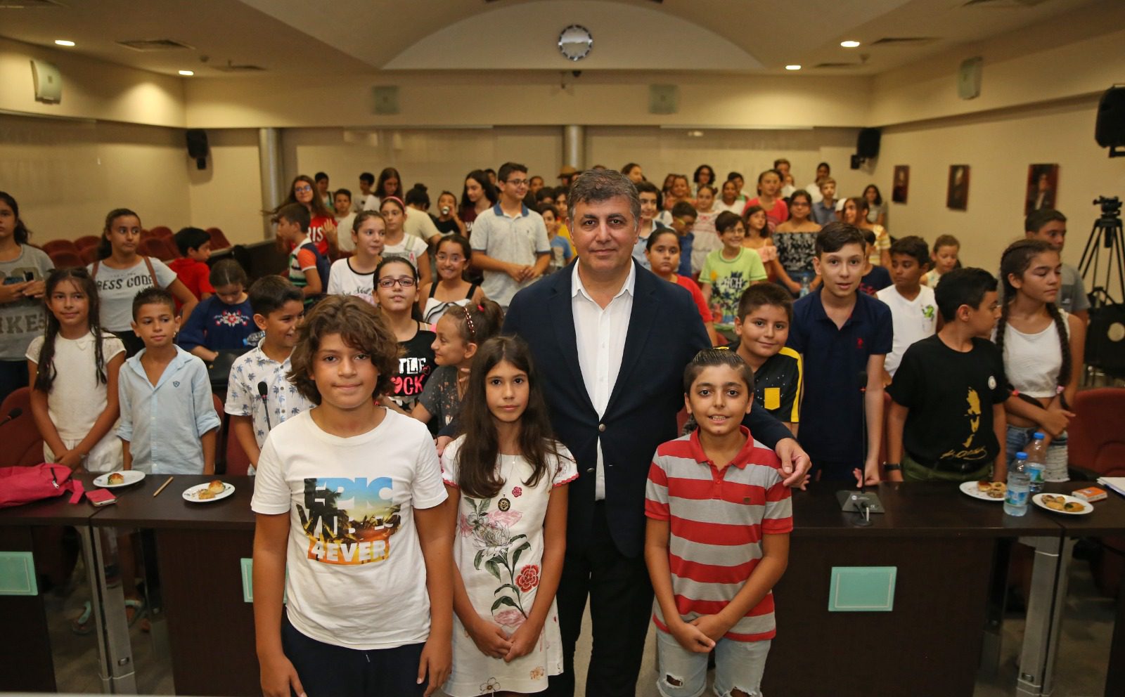Karşıyaka Çocuk Belediye Meclisi yeni üyelerini bekliyor