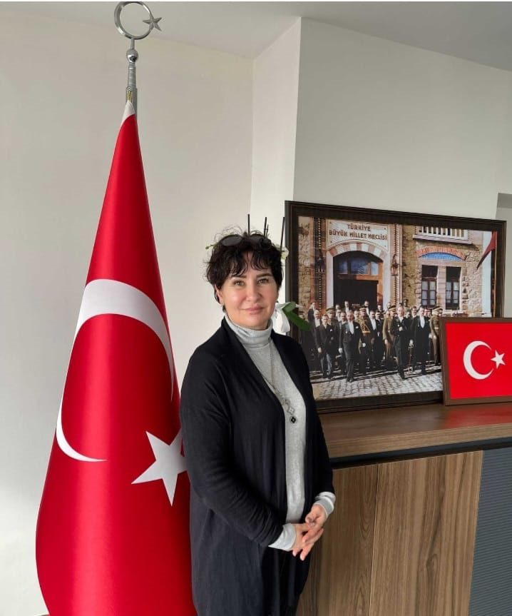 Deva Partisi Karşıyaka İlçe Başkanı Reyhan Güven'den 'Kadınlar Günü' mesajı