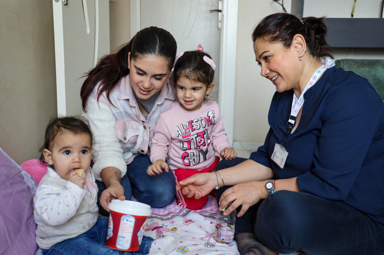‘Karşıyaka95 Projesi’nde 4 yılda 0-3 yaş çocuğu olan ailelere 14 bin ev ziyareti!