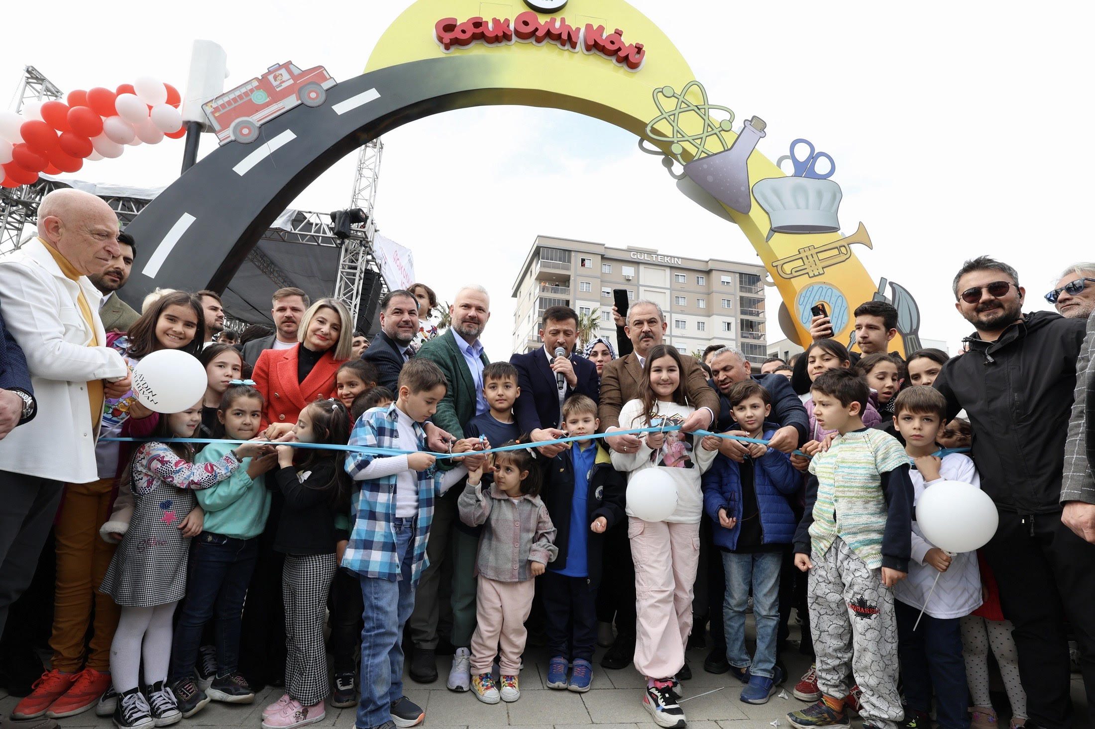 Türkiye'nin en Büyük Çocuk Köyü,Menemen'de Açıldı