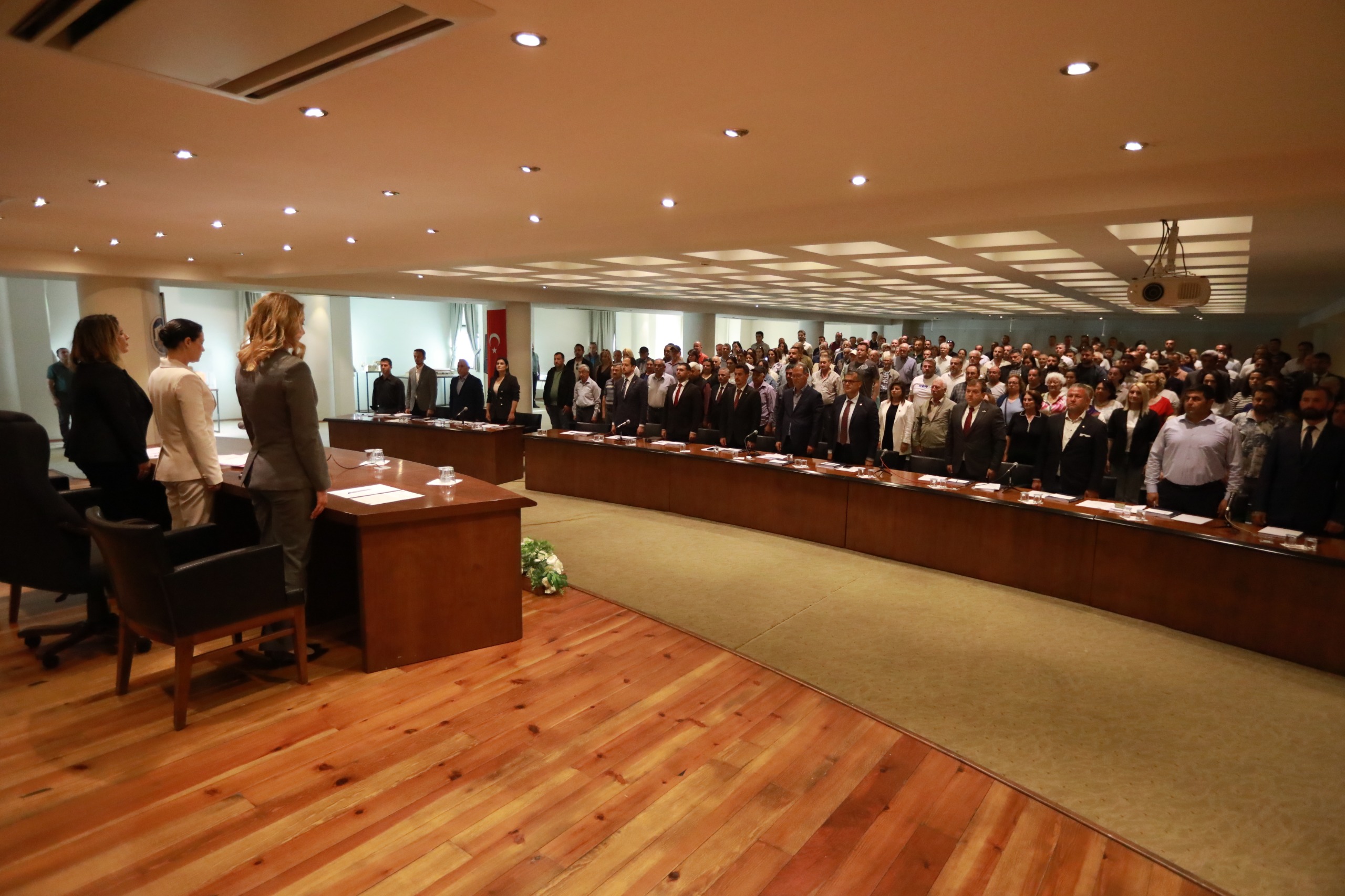 Efes Selçuk'ta Yeni Dönemin İlk Meclis Toplantısı Yapıldı
