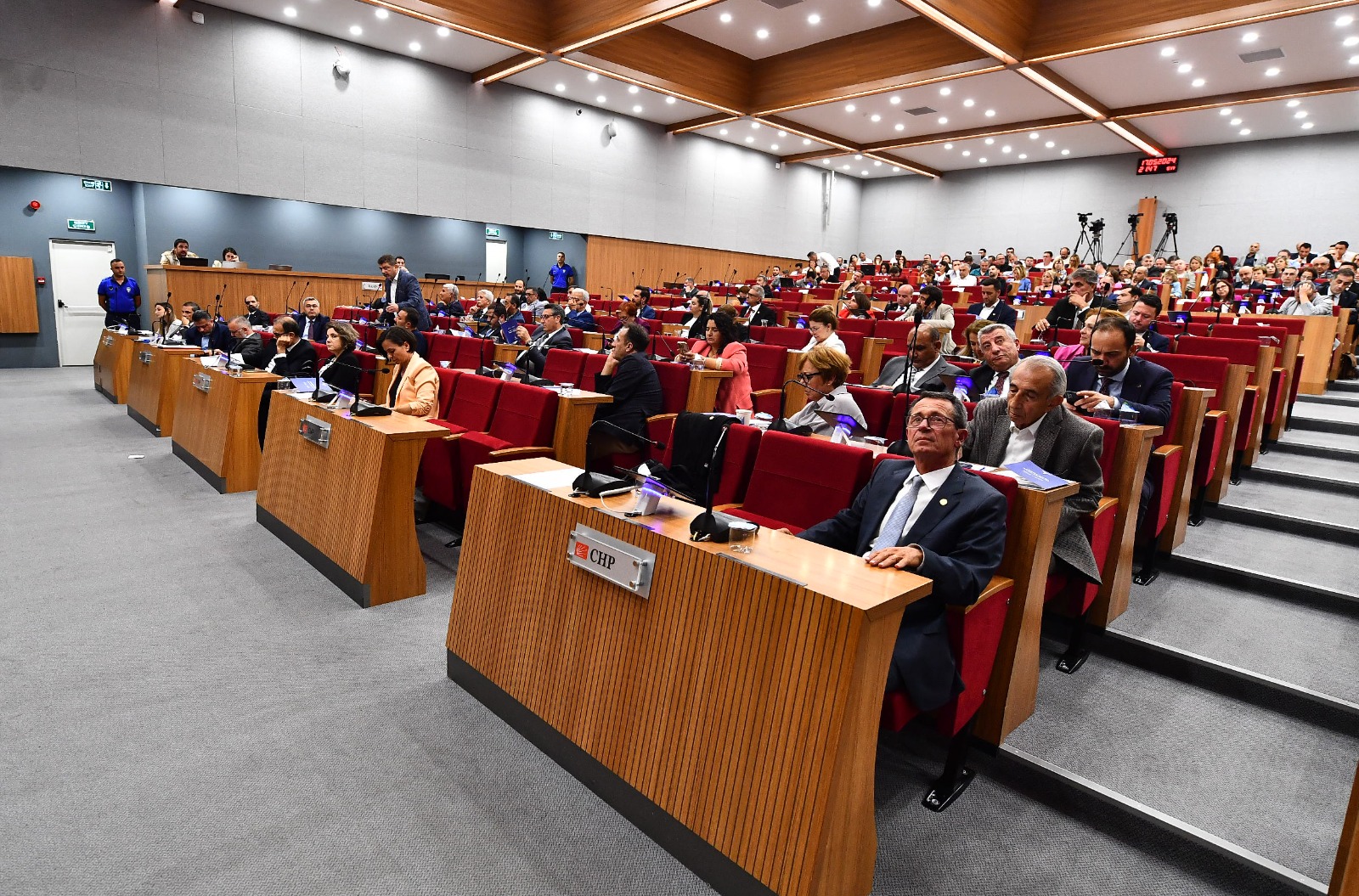 İzmir Büyükşehir Belediyesi ana hizmet binası için plan değişikliği