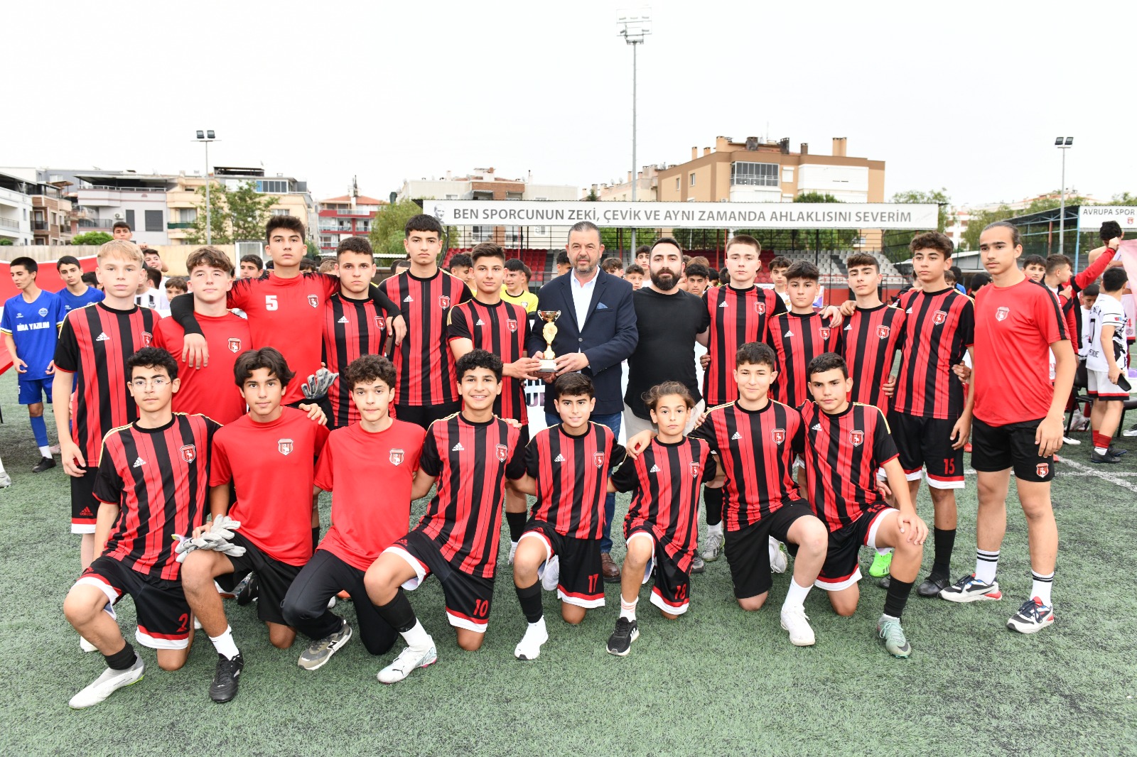 Çiğli’de “19 Mayıs Futbol Turnuvası” Heyecanı Sona Erdi