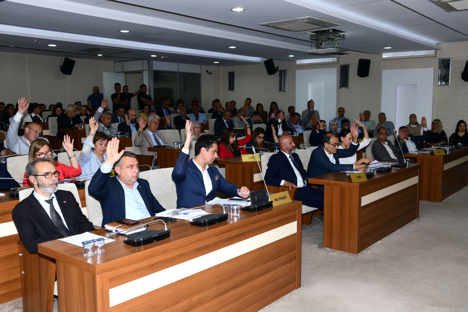 Karabağlar Belediye Meclisi Mayıs Ayı toplantısını gerçekleştirdi 