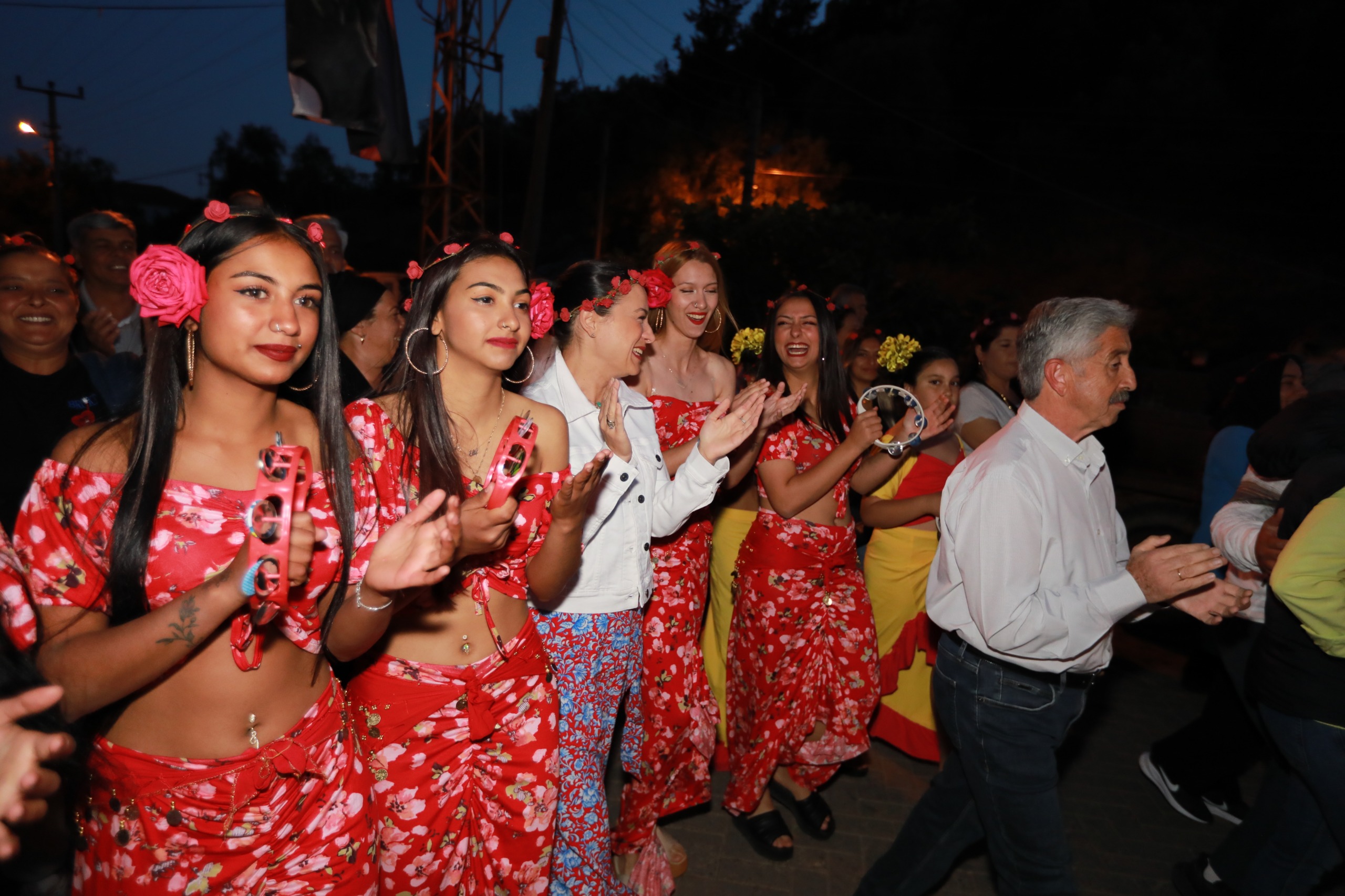 EFES SELÇUK’TA HIDIRELLEZ COŞKUSU