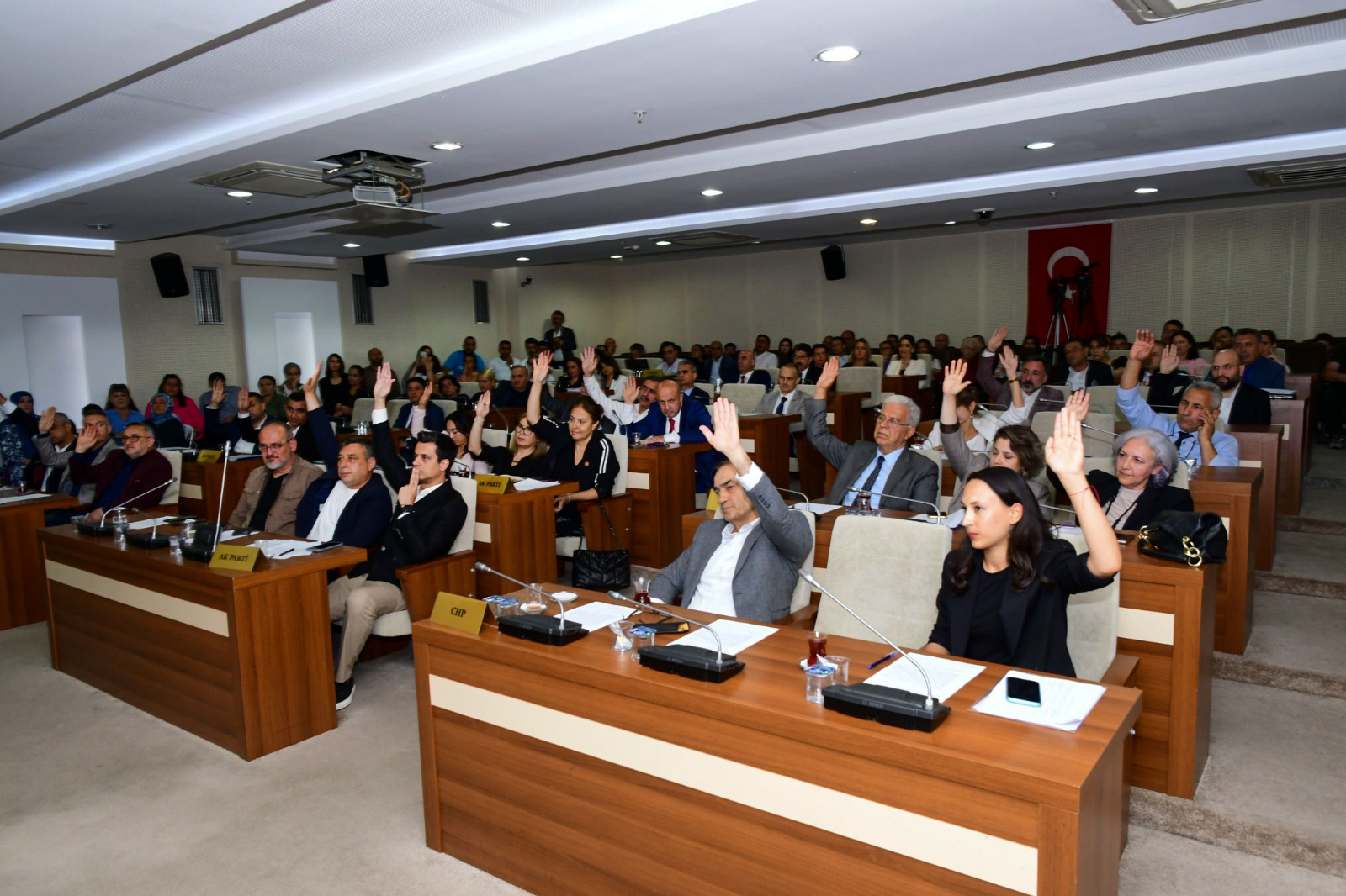 Karabağlar Belediyesi, Belediye Meclisi Mayıs Ayı Toplantısı 2. Birleşimini gerçekleştirdi