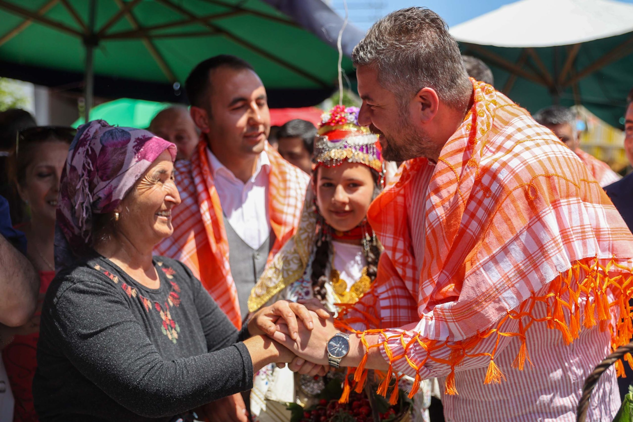  İzmirliler Belenbaşı Kiraz Festivali’nde buluştu