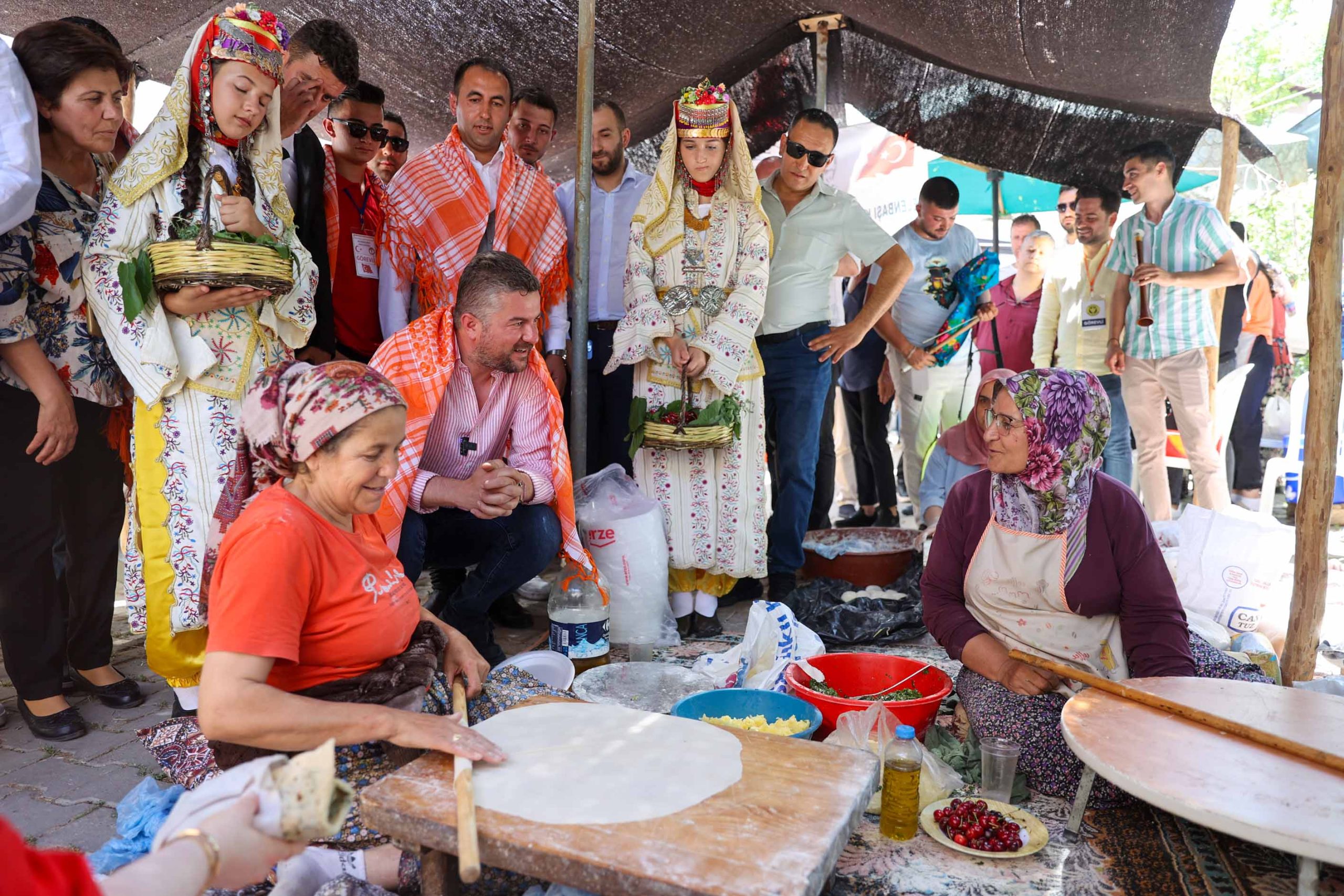  İzmirliler Belenbaşı Kiraz Festivali’nde buluştu