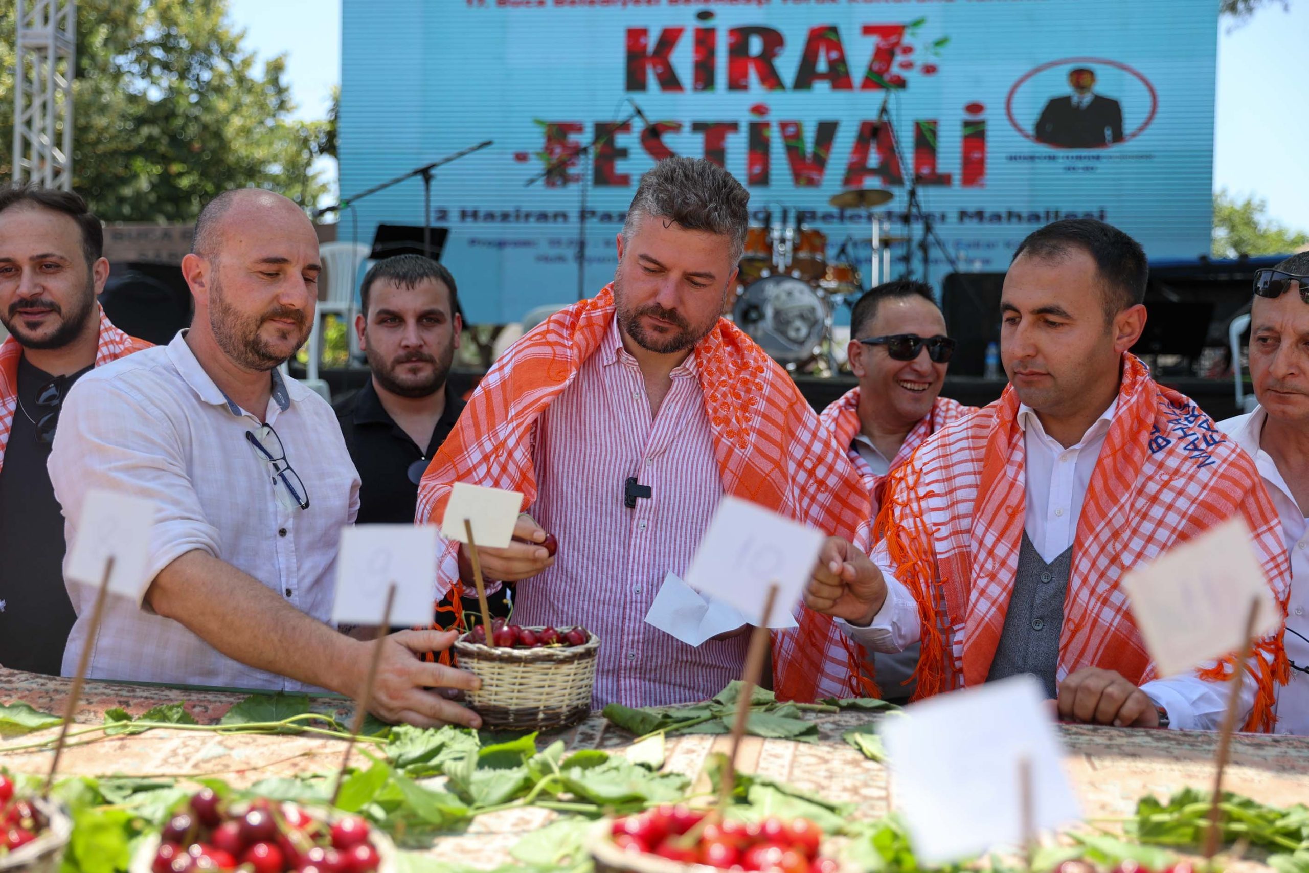  İzmirliler Belenbaşı Kiraz Festivali’nde buluştu