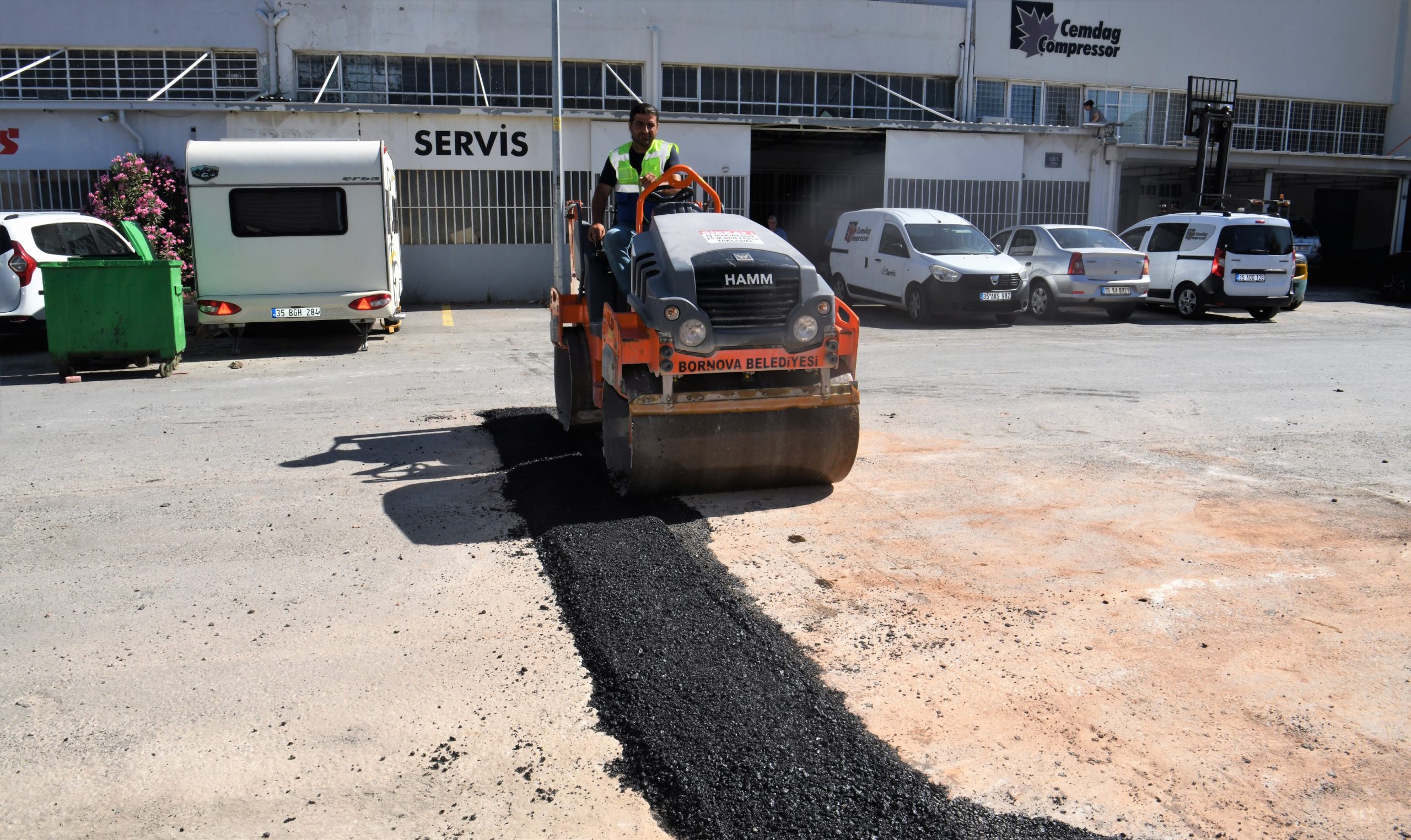 Bornova’da verilen sözler tutuluyor