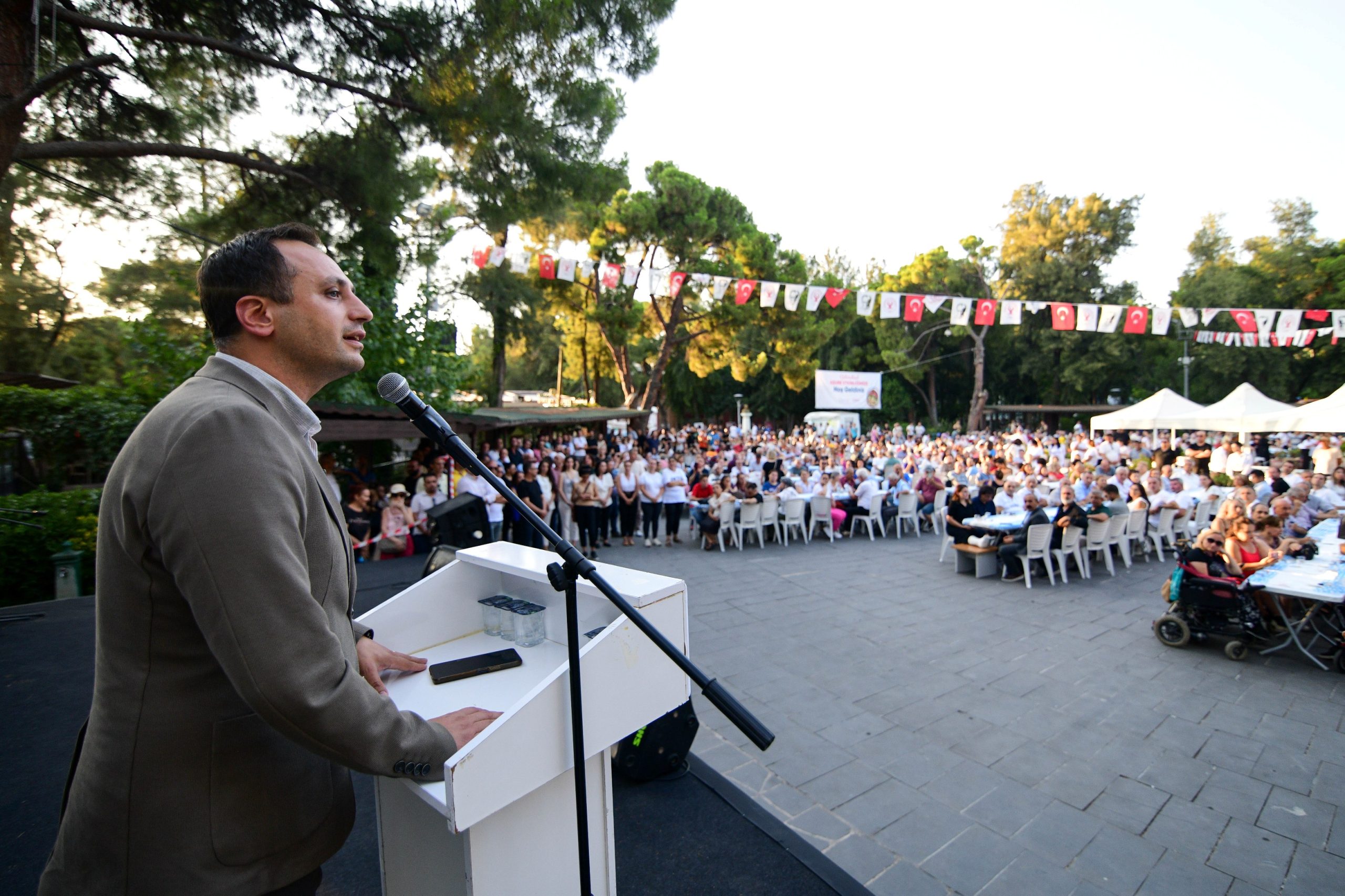 Bornova'da Geleneksel Aşure Günü buluşması